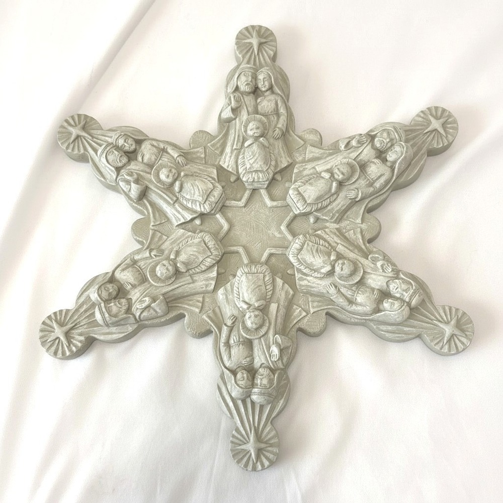 Carruth Studio Nativity Scenes In Shape of Snowflake Holy Family Wise Men